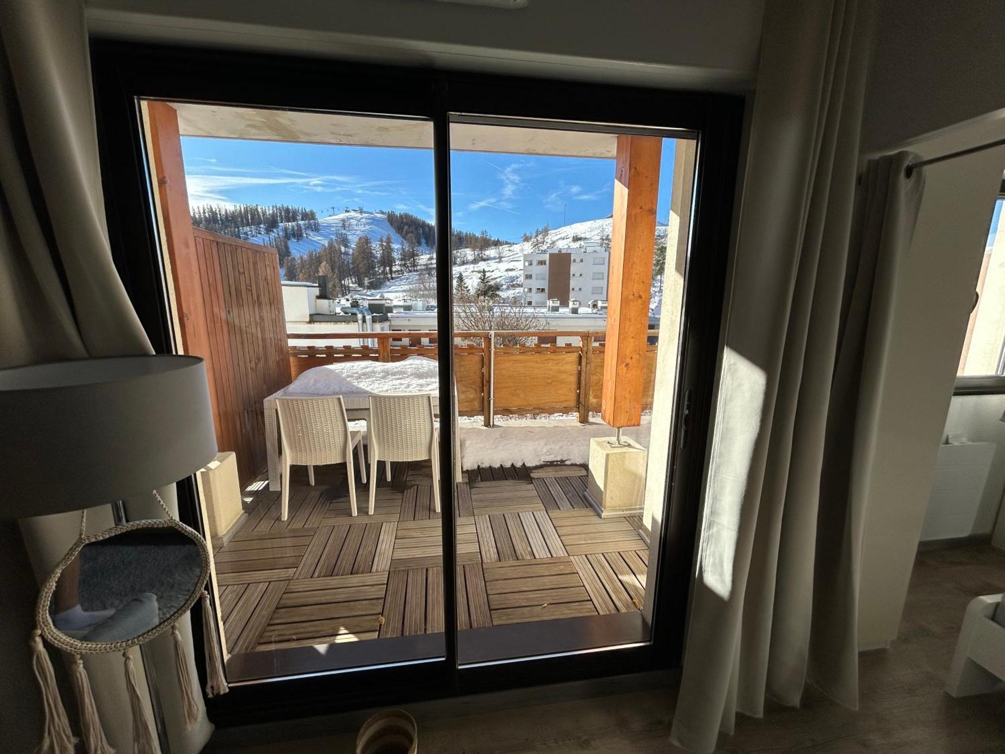 Superbe Appartement Avec Piscine Et Garage Péone Екстериор снимка